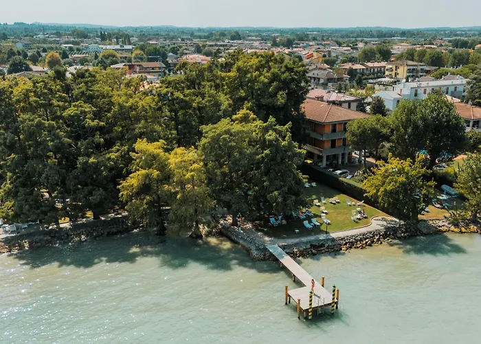 Wine Hotel Lugana Parco al Lago Sirmione