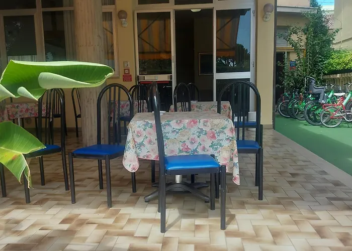 Hotel Holiday Garnì