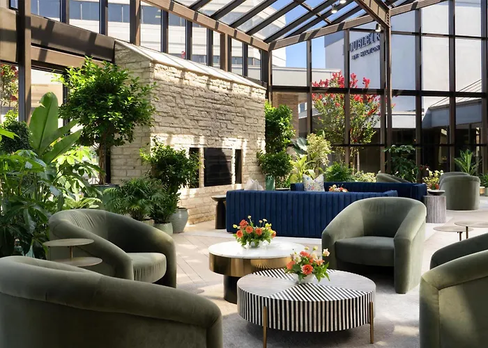 Doubletree By Hilton Fairfield Hotel & Suites