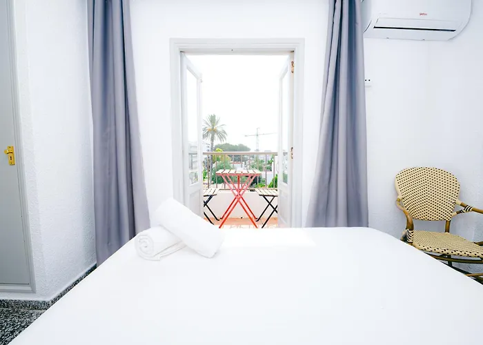 Hostal Flamingo By Nest Es Cana