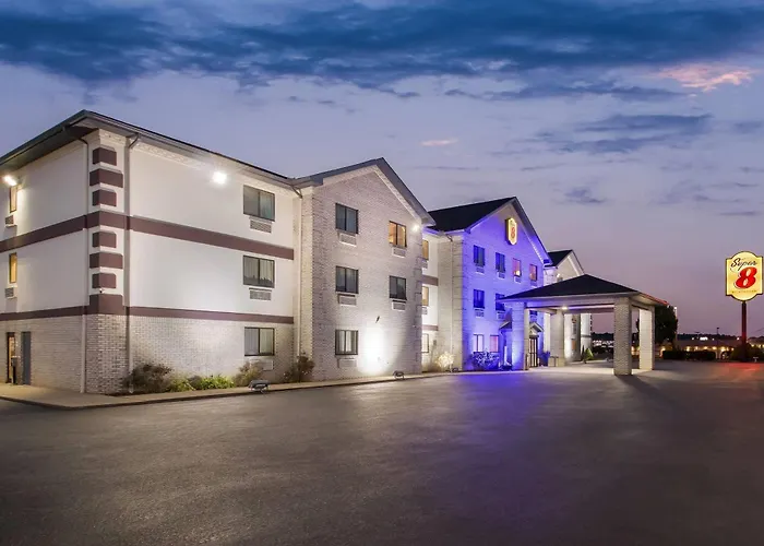 Super 8 By Wyndham Uniontown Pa