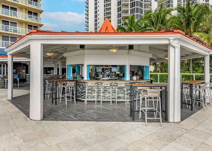 Ramada Plaza By Wyndham Marco Polo Beach Resort Golden Beach