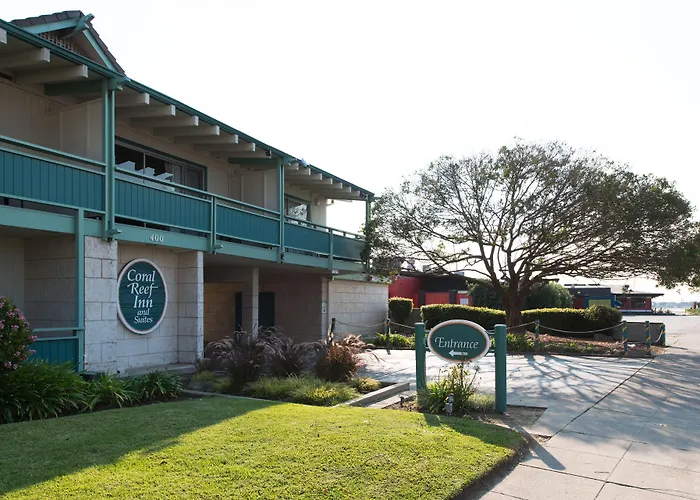 Coral Reef Inn & Condo Suites
