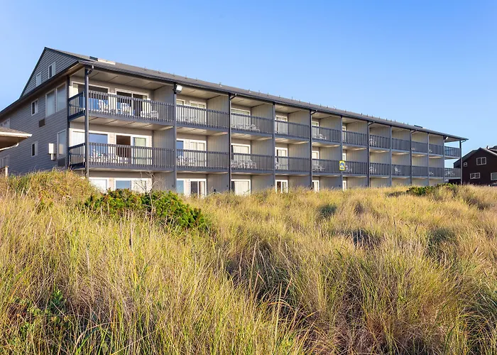 Lincoln Sands Oceanfront Resort, An Ascend Collection