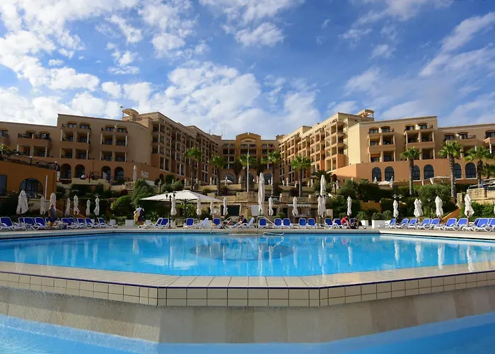Corinthia St George'S Bay Hotel San Ġiljan