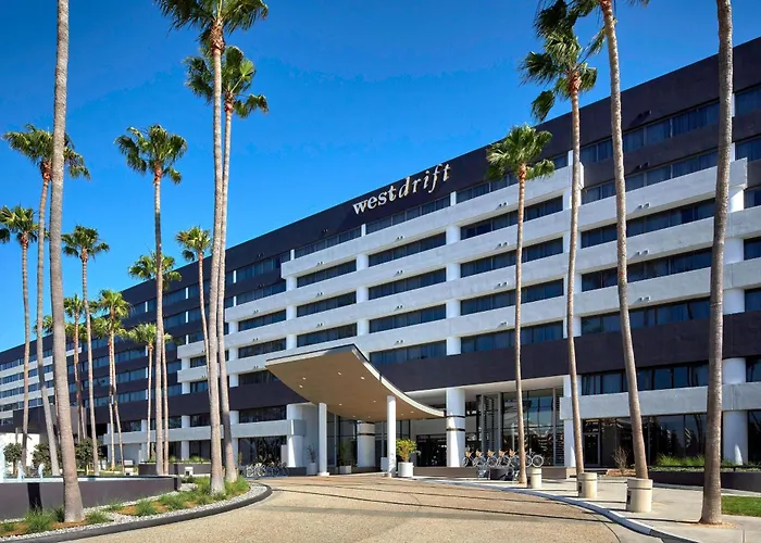 Westdrift Manhattan Beach, Autograph Collection