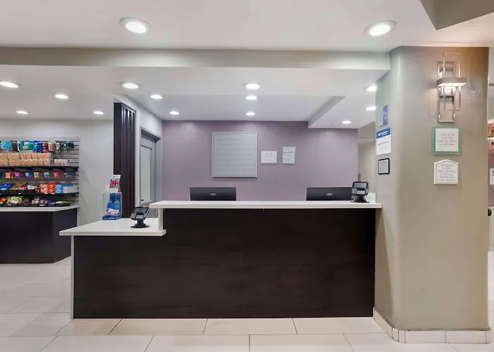 Best Western Plus Commerce Hotel Pico Rivera