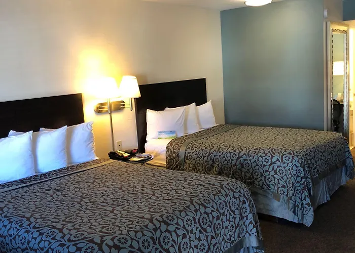 Days Inn By Wyndham Camarillo - Ventura