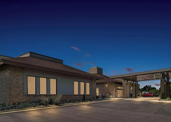 Best Western Okemos/East Lansing Hotel & Suites
