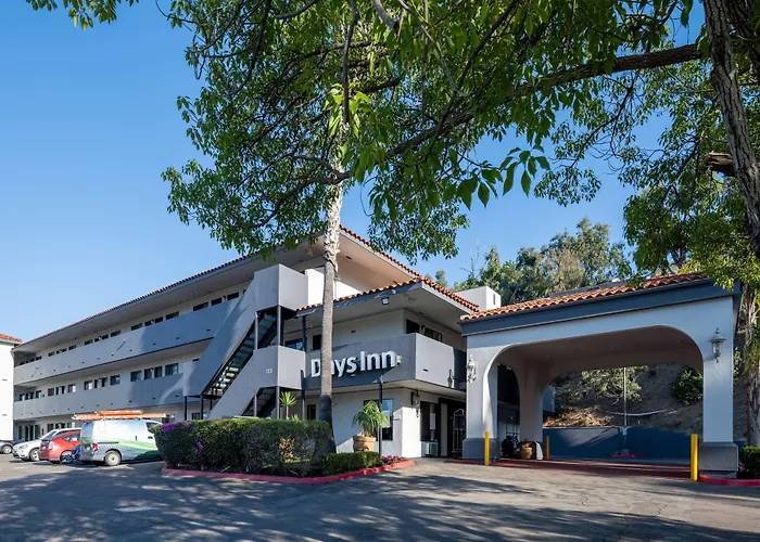 Days Inn By Wyndham Encinitas Moonlight Beach