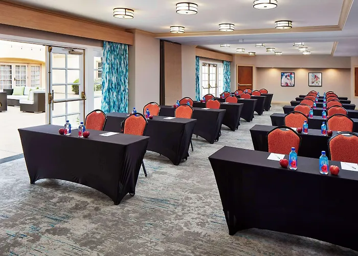 Hilton Garden Inn Valencia Six Flags