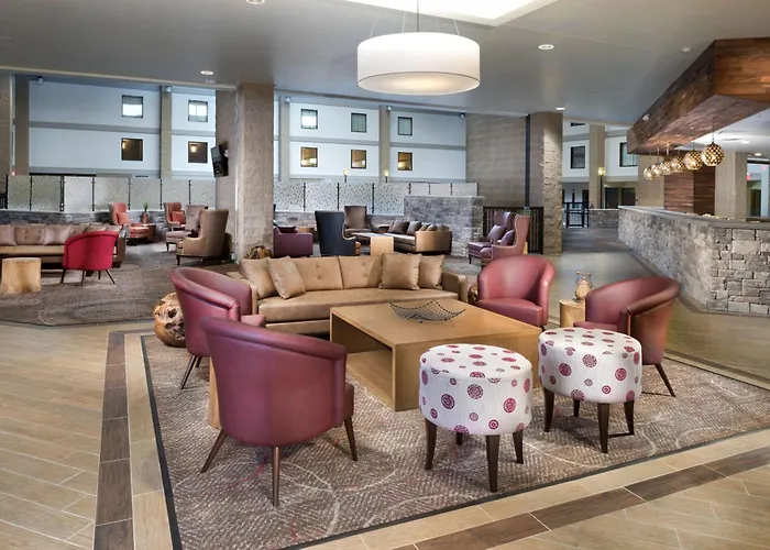 Doubletree By Hilton Lawrence