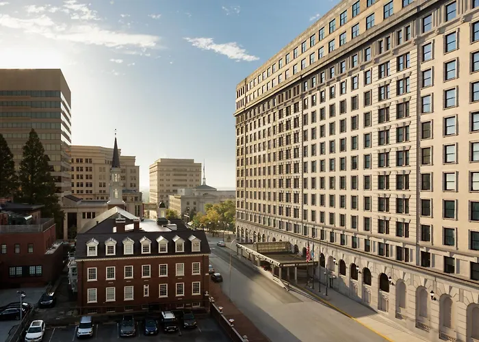 Hotel Du Pont
