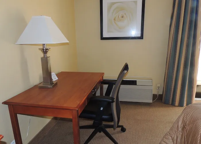 Quality Inn & Suites Syracuse Fairgrounds