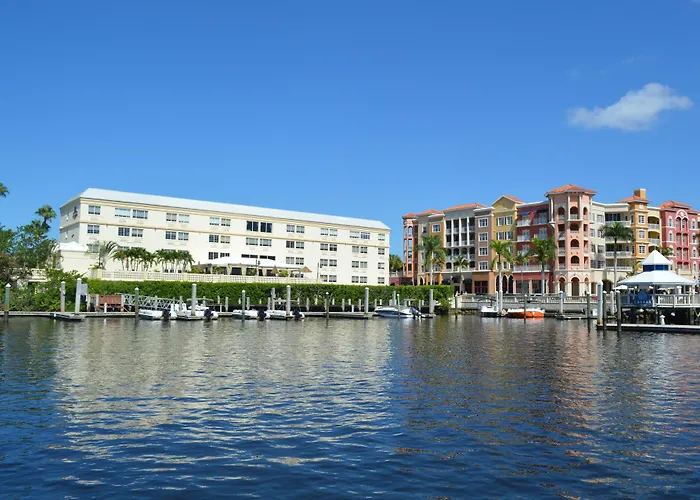 Bayfront Inn 5Th Avenue North North Naples