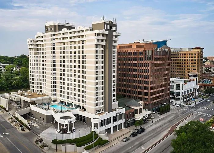 Hilton Kansas City Country Club Plaza