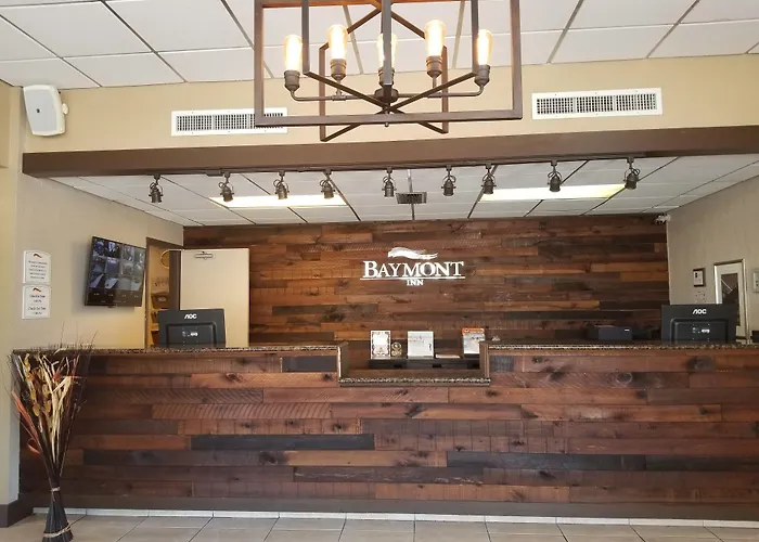 Baymont By Wyndham Sarasota