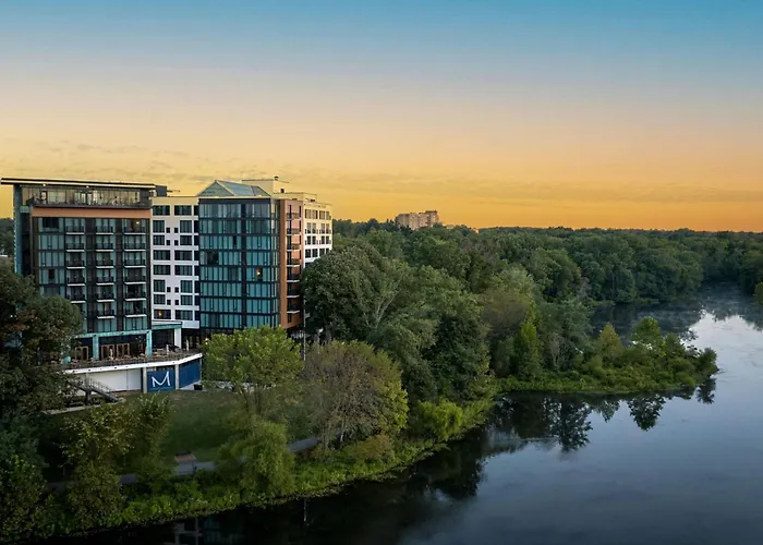 Merriweather Lakehouse Hotel, Autograph Collection