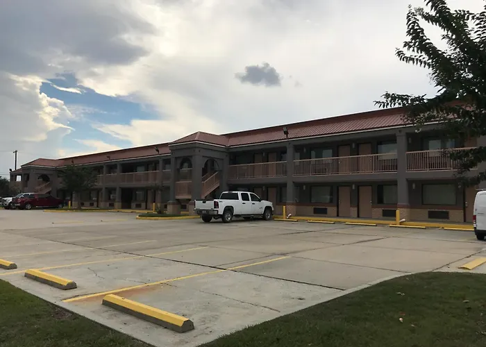 Super 8 By Wyndham Slidell