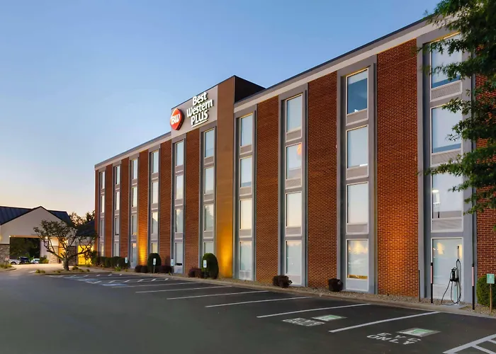 Best Western Plus Beckley Inn