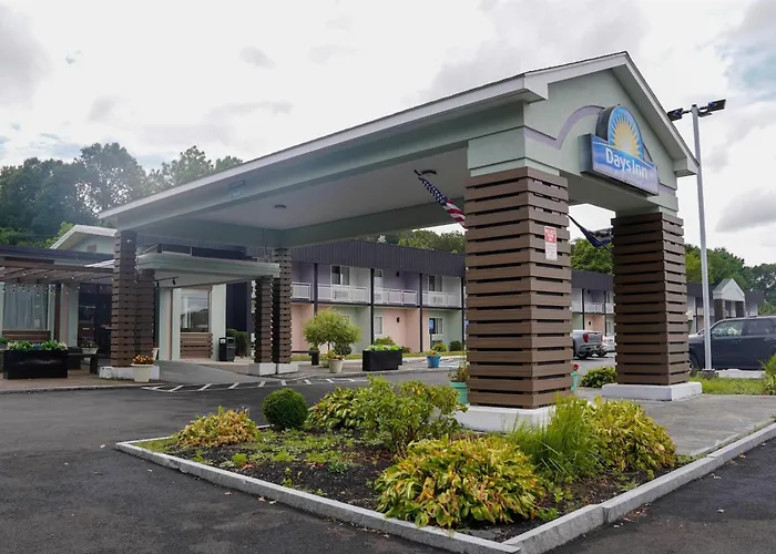 Days Inn By Wyndham Southington