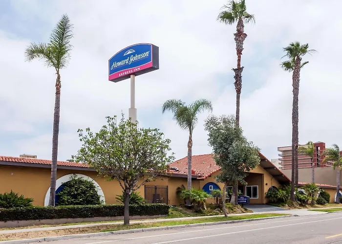 Howard Johnson By Wyndham /San Diego South