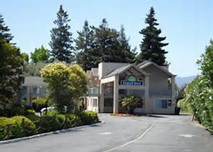 Days Inn By Wyndham Redwood City