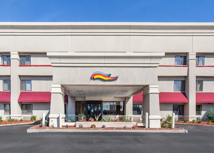 Baymont By Wyndham Detroit/Roseville