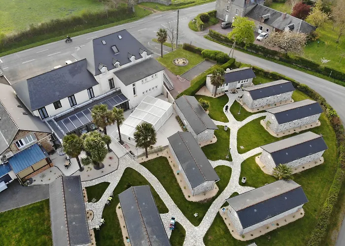 Hotel Les Treize Assiettes - Baie du Mont-Saint-Michel à Le Val-Saint-Père
