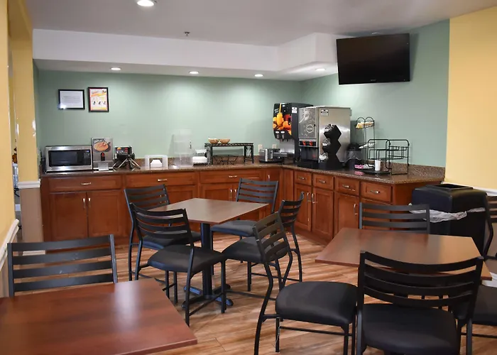 Baymont By Wyndham Manteca