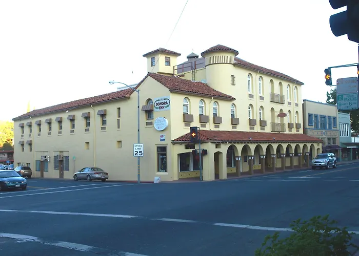 Historic Sonora Inn