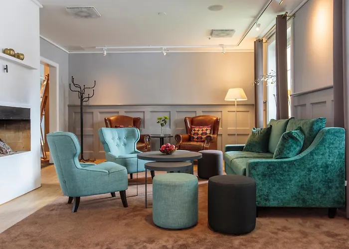 Home Hotel Uman
