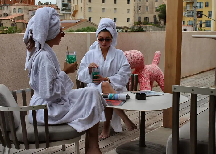 Hôtel&Spa Rocabella LʼÎle-Rousse