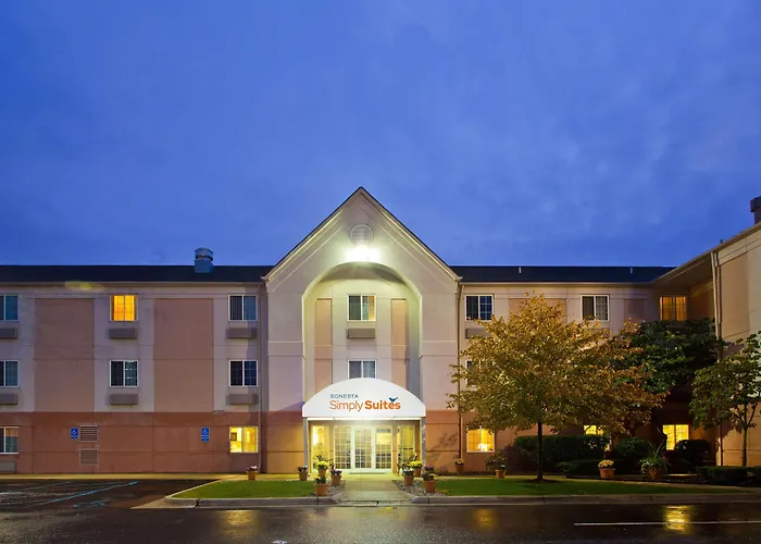 Sonesta Simply Suites Detroit Warren