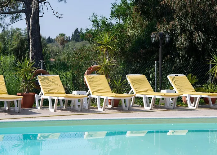 Blue Waves Corfu Aparthotel Kavos