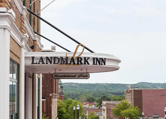 Landmark Inn