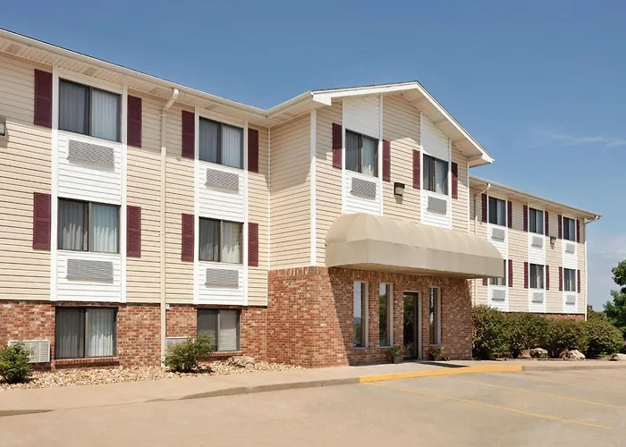 Travelodge By Wyndham Jefferson City