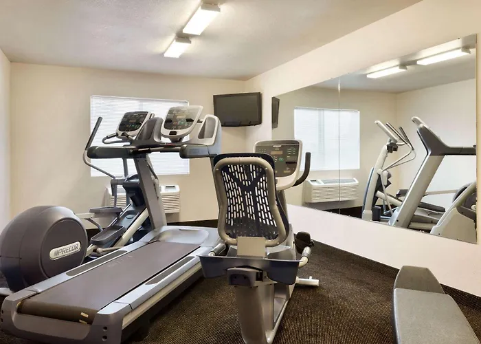 Travelodge By Wyndham Jefferson City
