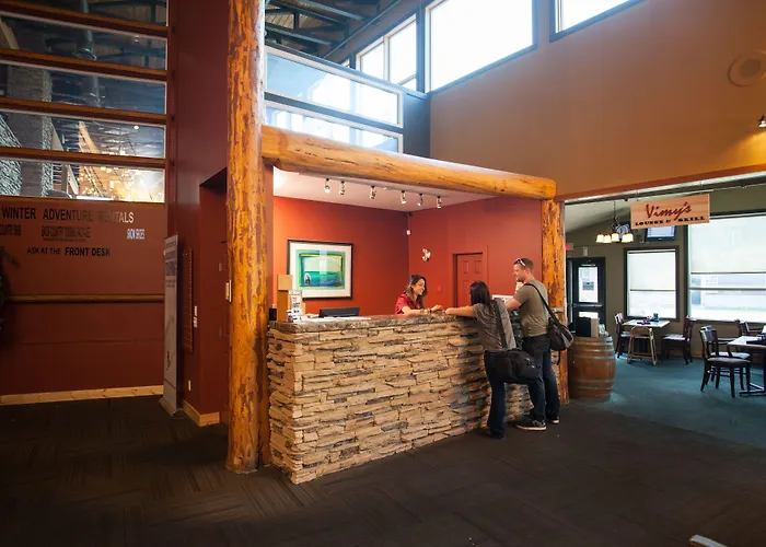 Waterton Lakes Lodge Resort