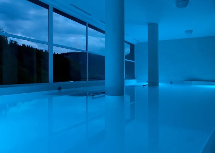 La Cheneaudiere - Hotel Spa - Relais & Chateaux - Restaurant Etoile