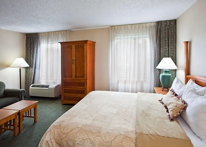 Staybridge Suites Detroit-Utica By Ihg