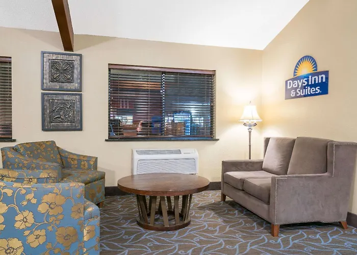 Days Inn & Suites By Wyndham Baxter Brainerd Area
