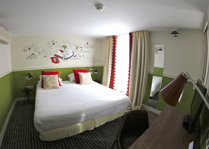 Hotel Des 3 Poussins