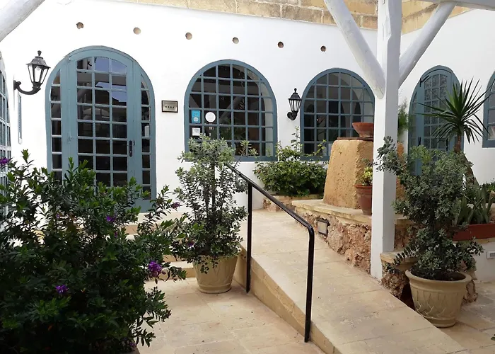 Cornucopia Hotel