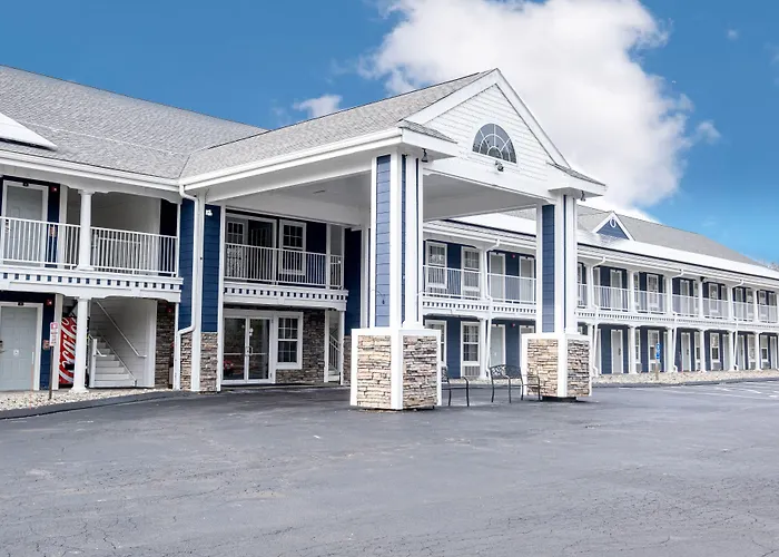 Hilltop Inn & Suites, Near Foxwoods Casino