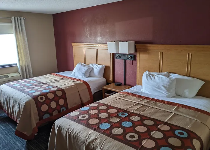 Super 8 By Wyndham Baxter/Brainerd Area