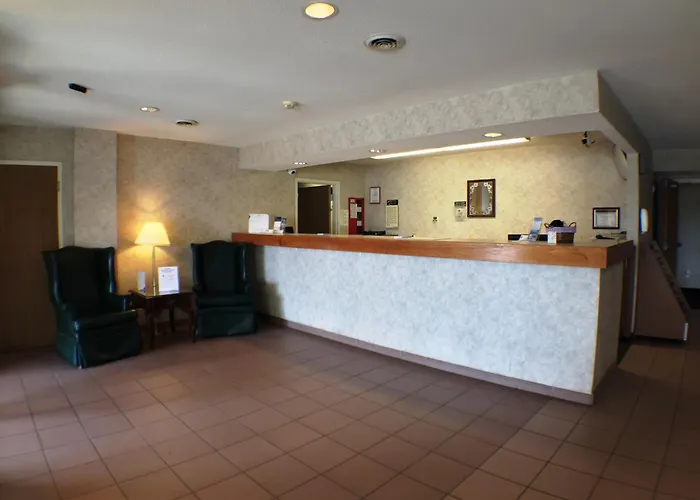 Super 8 By Wyndham Canandaigua
