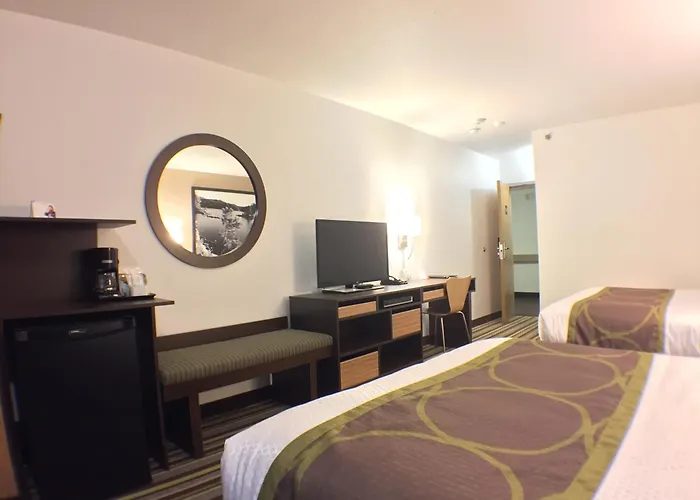 Super 8 By Wyndham Kenora