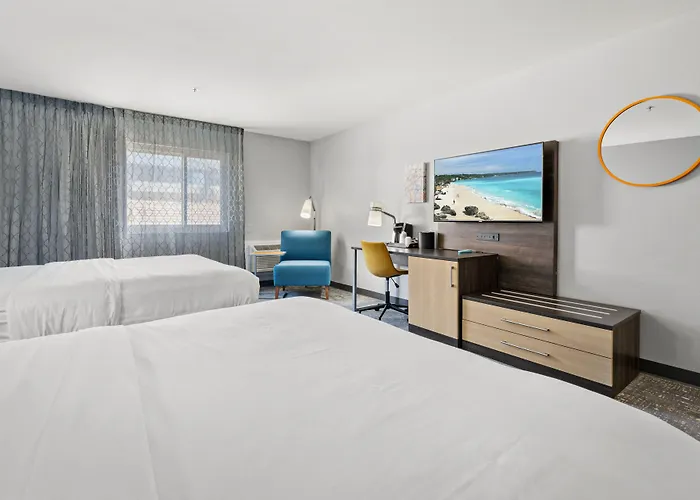 Hotel Avisa Downtown Morro Bay