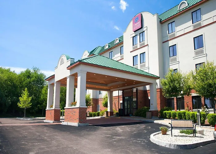 Comfort Suites West Warwick - Providence